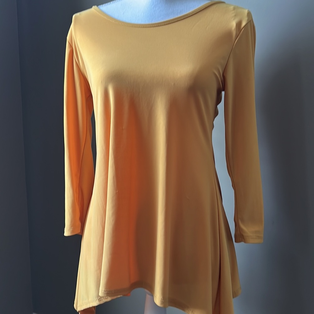Prospect Blvd Size Small mustard yellow tunic